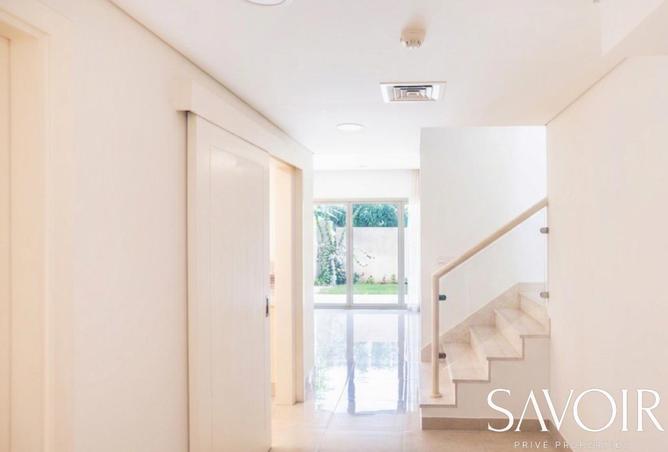 119043401 - Property Image 2