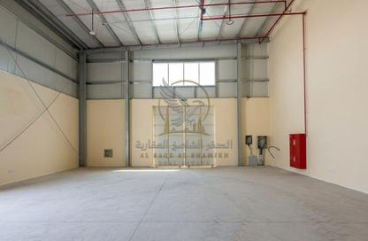 Warehouse - Studio - 1 for rent in Al Jlail - Al Sajaa - Sharjah
