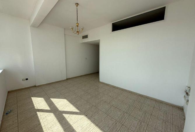 87448465 - Property Image 3