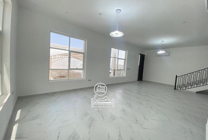 88739024 - Property Image 2