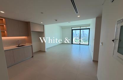 Apartment - 2 - 2 for rent in Golf Heights - The Views - Dubai