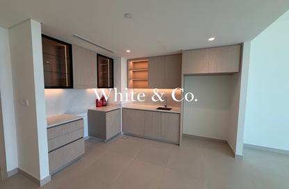 Apartment - 2 - 2 for rent in Golf Heights - The Views - Dubai