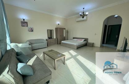 Apartment - Studio - 1 Bathroom for rent in Oasis Residences - Masdar City - Abu Dhabi