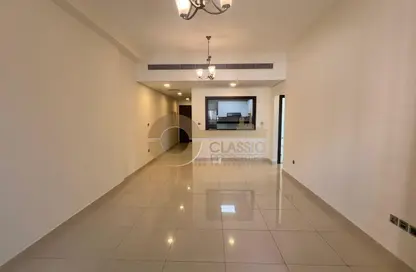 Apartment - 2 Bedrooms - 3 Bathrooms for rent in Emerald Jadaf 1 - Al Jaddaf - Dubai