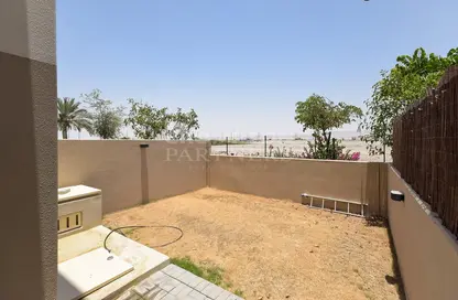 Townhouse - 2 Bedrooms - 2 Bathrooms for rent in Al Khaleej Village - Al Ghadeer - Abu Dhabi