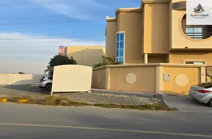 Villa - 4 Bedrooms - 6 Bathrooms for rent in Al Helio 2 - Al Helio - Ajman