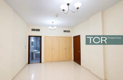 Apartment - 1 Bedroom - 2 Bathrooms for rent in Building IC1-EMR-20 - Emirates Cluster - International City - Dubai