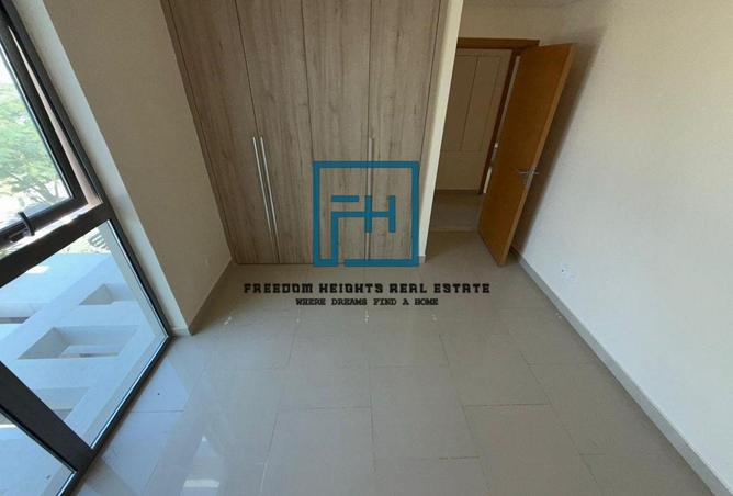 54013792 - صورة العقار 3