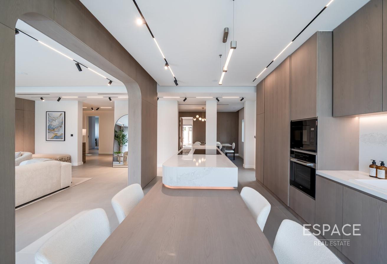 Exclusive | Lake View | Type E2 | Well Maintained photo 6