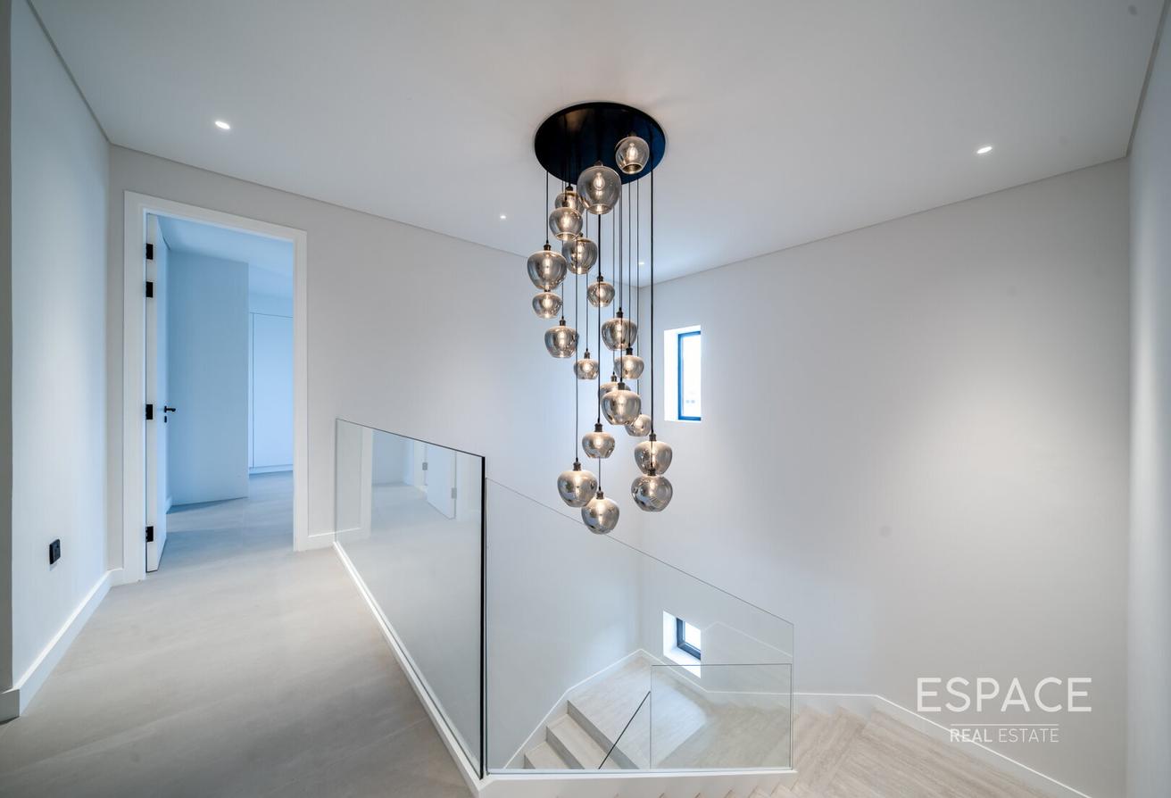 Exclusive | Lake View | Type E2 | Well Maintained photo 10
