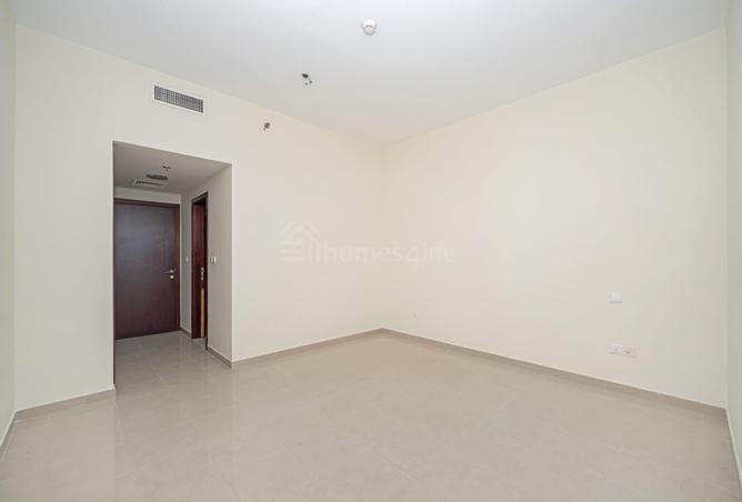 83647208 - Property Image 3