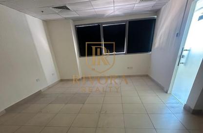 Office Space - Studio - 1 Bathroom for rent in Al Garhoud - Dubai