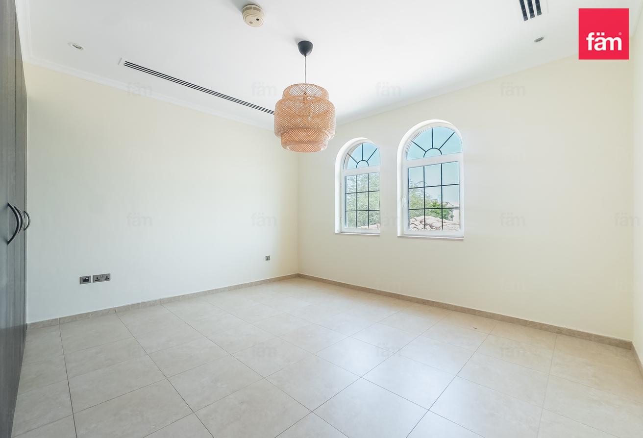Garden Grass Will Be Done | Vacant | Community photo 18