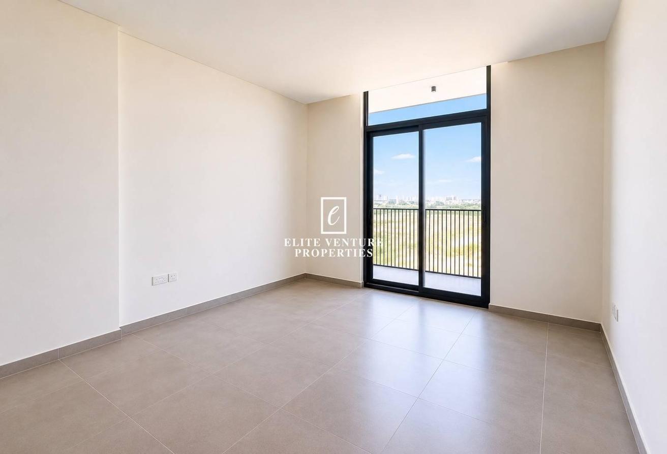 READY TO MOVE | BRAND NEW | PRIME LOCATION photo 2