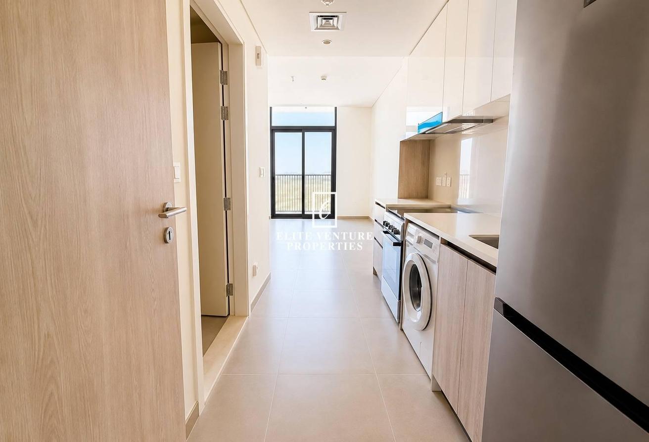 READY TO MOVE | BRAND NEW | PRIME LOCATION photo 6