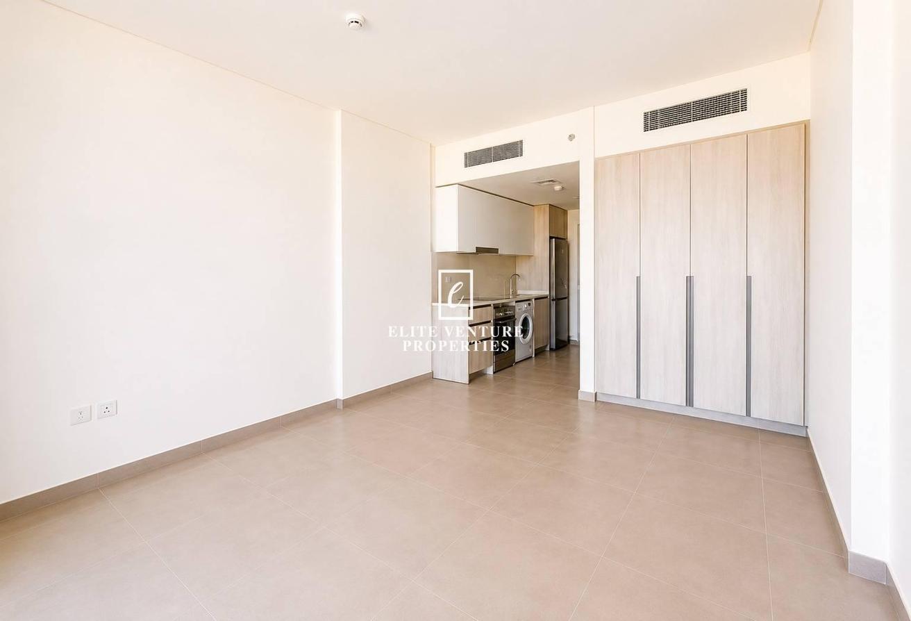 READY TO MOVE | BRAND NEW | PRIME LOCATION photo 5
