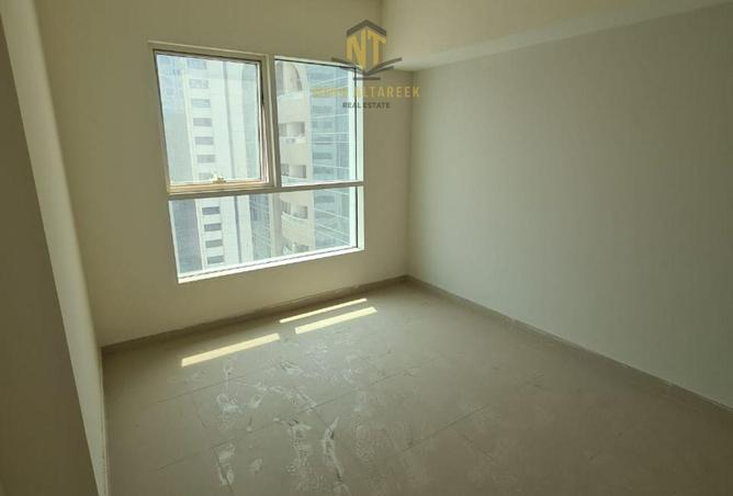 2OpKd6kUOe0 - Property Image 2