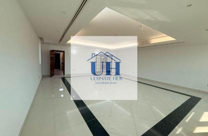 Apartment - 4 Bedrooms - 5 Bathrooms for rent in Corniche Road - Abu Dhabi