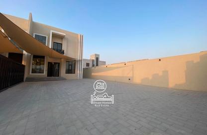 Villa - 4 Bedrooms - 6 Bathrooms for rent in Madinat Al Riyad - Abu Dhabi