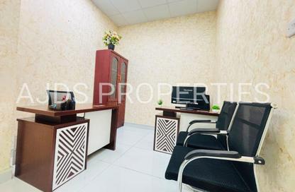 Office Space - Studio - 1 Bathroom for rent in Red Avenue - Al Garhoud - Dubai