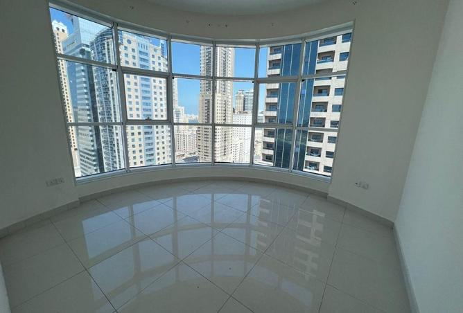 57383086 - Property Image 3