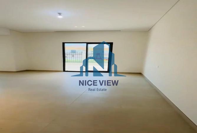 Spacious Layout | Great Facilities | Vacant