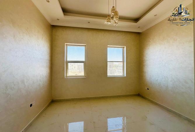 141004525 - Property Image 2