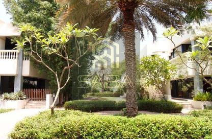 Villa - 4 - 4 for rent in Jumeirah 3 Villas - Jumeirah 3 - Jumeirah - Dubai
