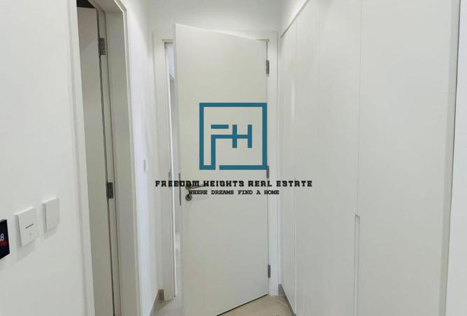 82816176 - Property Image 3