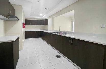 Apartment - 3 Bedrooms - 4 Bathrooms for rent in Plaza Residences 2 - Plaza Residences - District 13 - Jumeirah Village Circle - Dubai