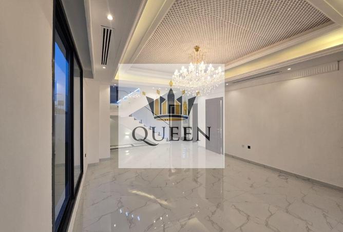 94015215 - Property Image 3