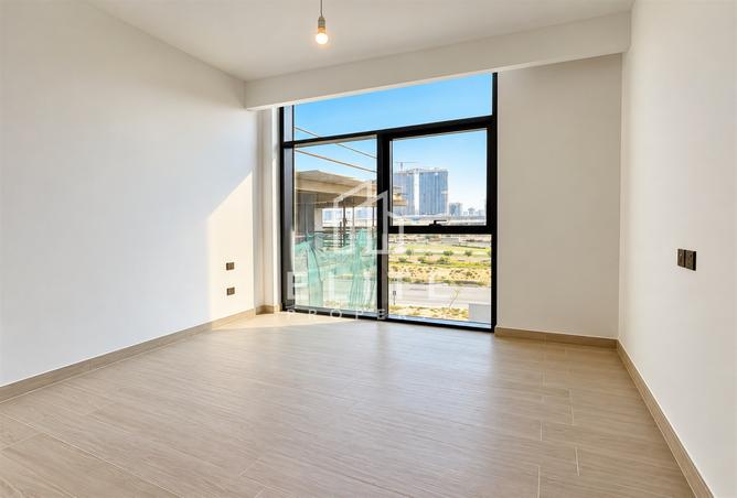 2-bed apartment in Belmont Residences · High floor · Pool view — photo 2