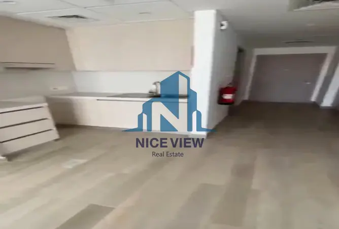165571300 - Property Image 2