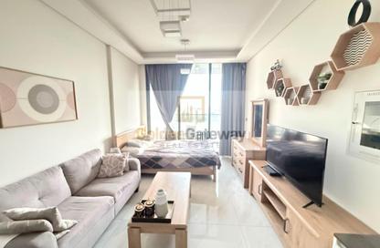 Apartment - Studio - 1 Bathroom for rent in Samana Golf Avenue - Dubai Studio City - Dubai