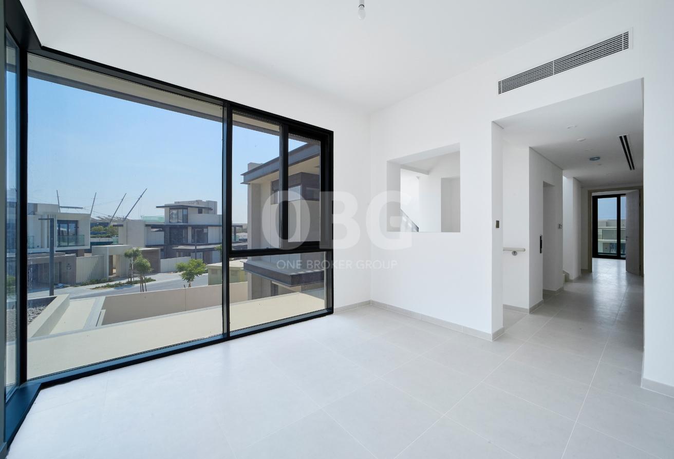 Corner | G+2 | Maids +Drivers | Private Pool photo 9