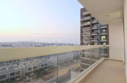 شقة - غرفة نوم - 2 حمامات للبيع في عزيزي ستار - الفرجان - دبي