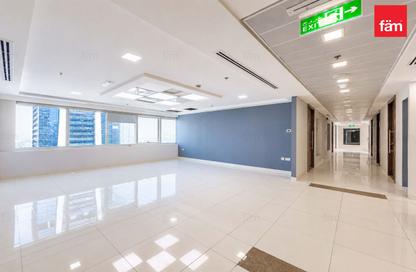 Office Space - Studio - 3 Bathrooms for rent in One Lake Plaza - JLT Cluster T - Jumeirah Lake Towers - Dubai Office Space - Studio - 3 Bathrooms for rent in One Lake Plaza - JLT Cluster T - Jumeirah Lake Towers - Dubai