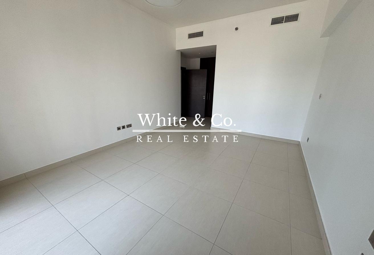Large Layout | Unfurnished | 1 Bedroom photo 8