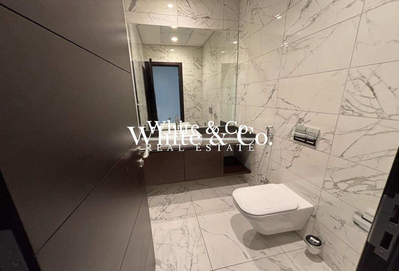 Large Layout | Unfurnished | 1 Bedroom photo 9