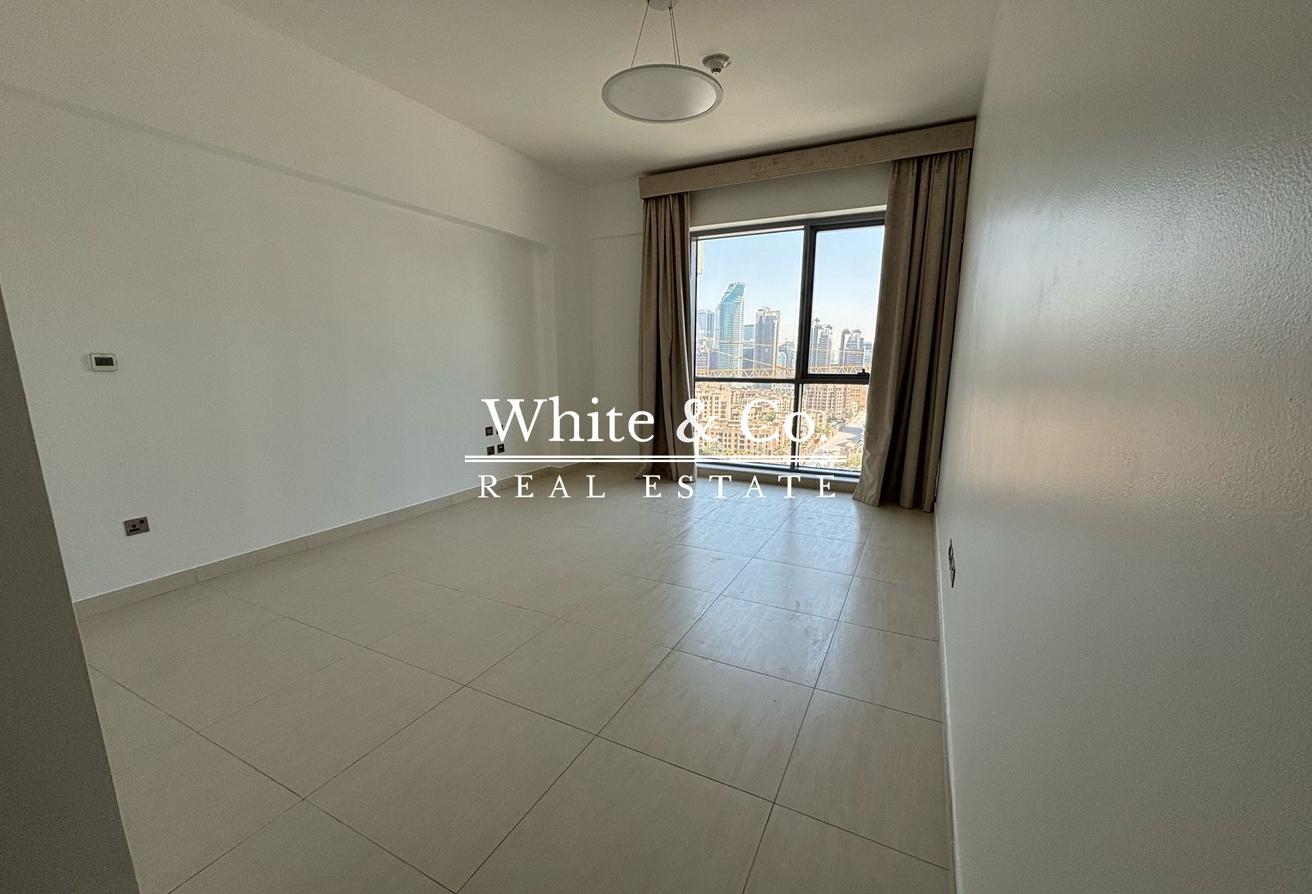 Large Layout | Unfurnished | 1 Bedroom photo 4