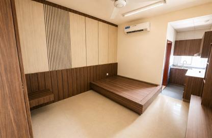 Apartment - Studio - 1 Bathroom for rent in Fire Station Road - Muwaileh - Sharjah