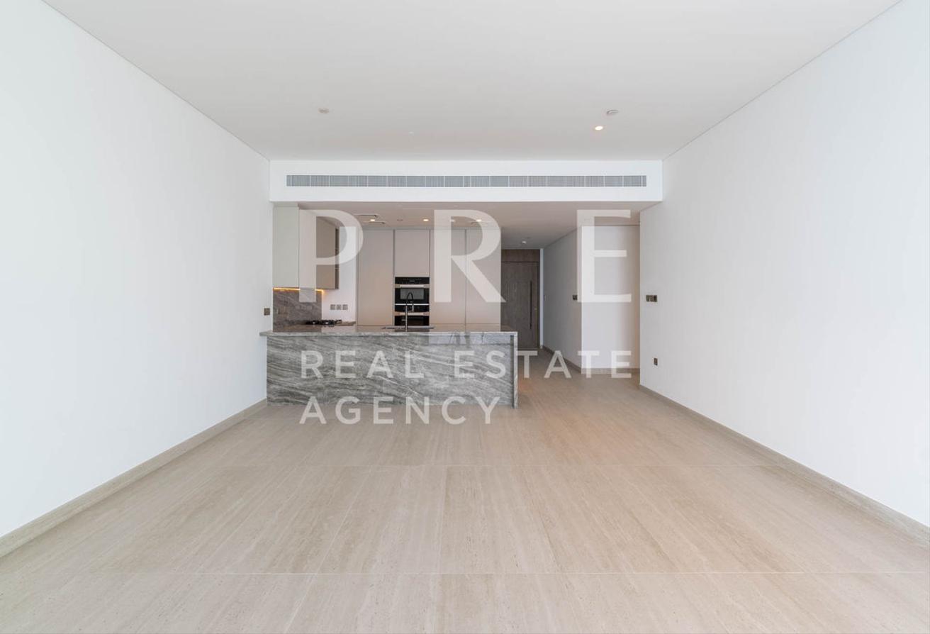 Coastal Luxury | 2-Bedroom | Palm Jumeirah photo 5