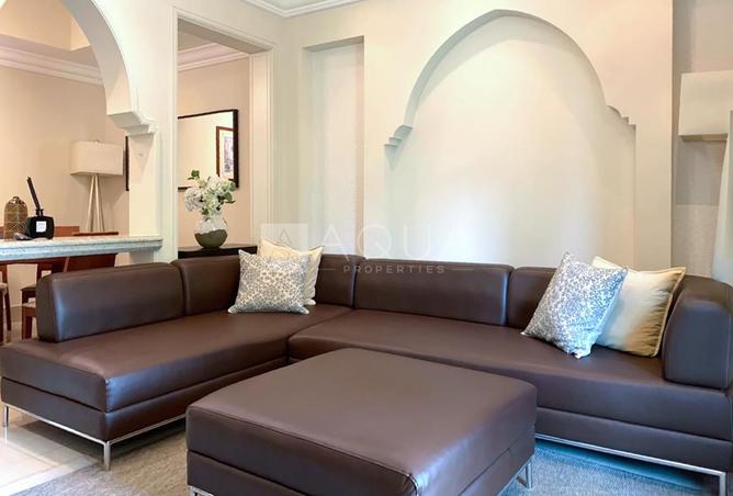 100386354 - Property Image 3