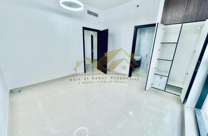 Apartment - 1 Bedroom - 2 Bathrooms for rent in Jumeirah Garden City - Al Satwa - Dubai