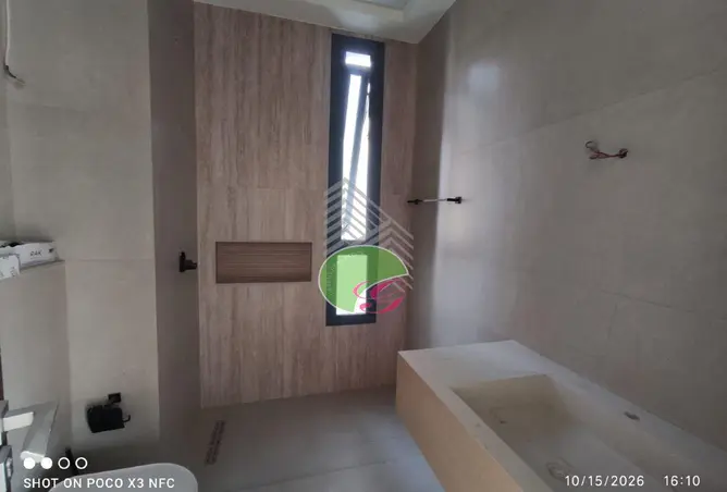 160538830 - Property Image 3