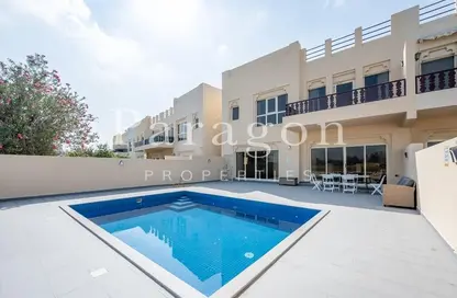 تاون هاوس - 3 غرف نوم - 3 حمامات للايجار في تاون هاوسز قرية الحمرا - قرية الحمرا - رأس الخيمة