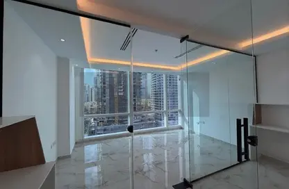 مكتب - استوديو - 1 حمام للايجار في برج تماني - الخليج التجاري - دبي