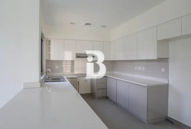 148621206 - Property Image 3