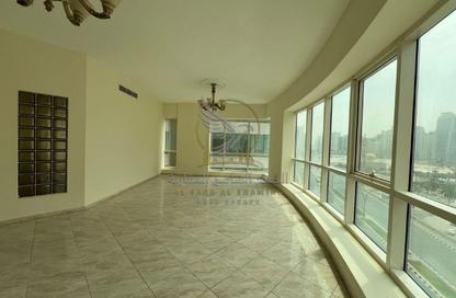 Apartment - 3 Bedrooms - 3 Bathrooms for rent in Al Majaz 3 - Al Majaz - Sharjah