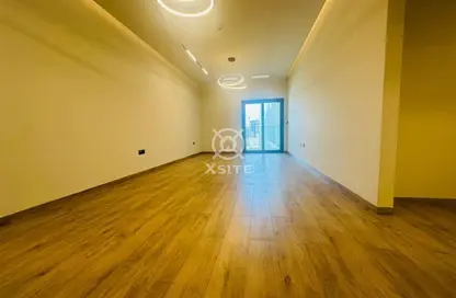 شقة - 2 غرف نوم - 3 حمامات للايجار في روكين جي 25 - الضاحية 10 - قرية جميرا الدائرية - دبي شقة - 2 غرف نوم - 3 حمامات للايجار في روكين جي 25 - الضاحية 10 - قرية جميرا الدائرية - دبي